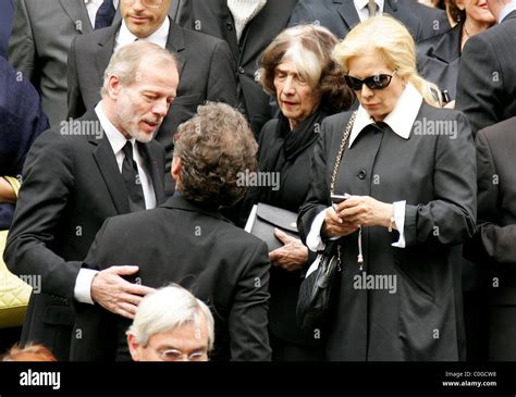 il funerale di yves saint laurent|ysl funeral in paris.